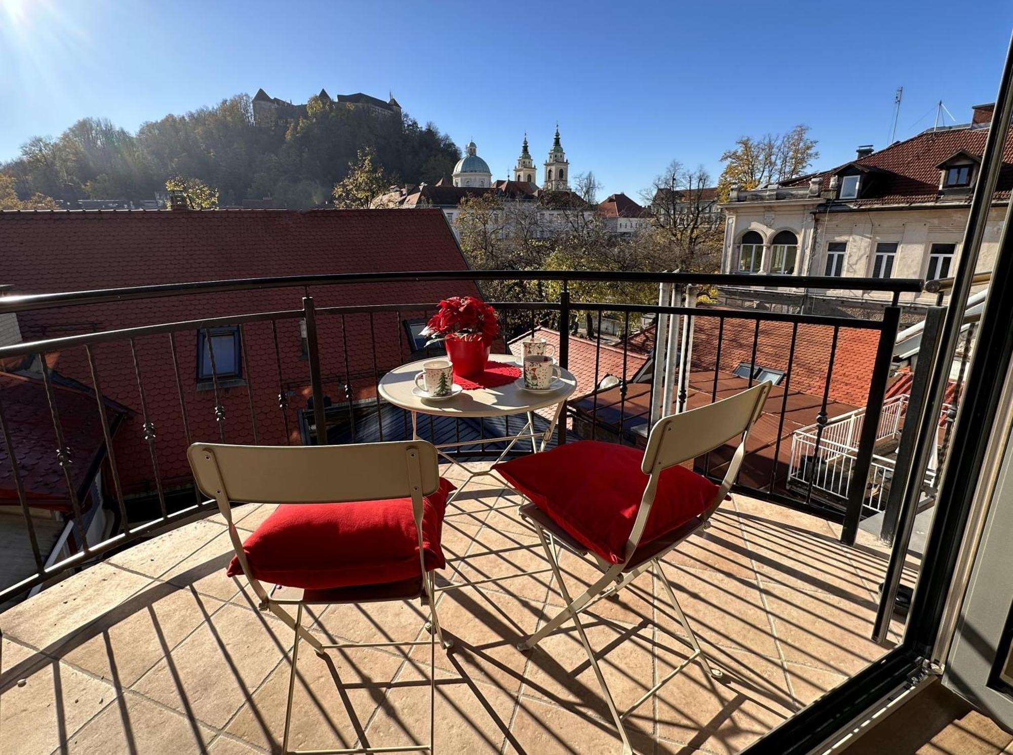 Rohrmann Apartments Ljubljana Exteriör bild